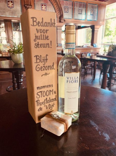 STOOM / Proeflokaal de Vlijt - fles wijn (naar keuze), incl handgemaakt zeepje