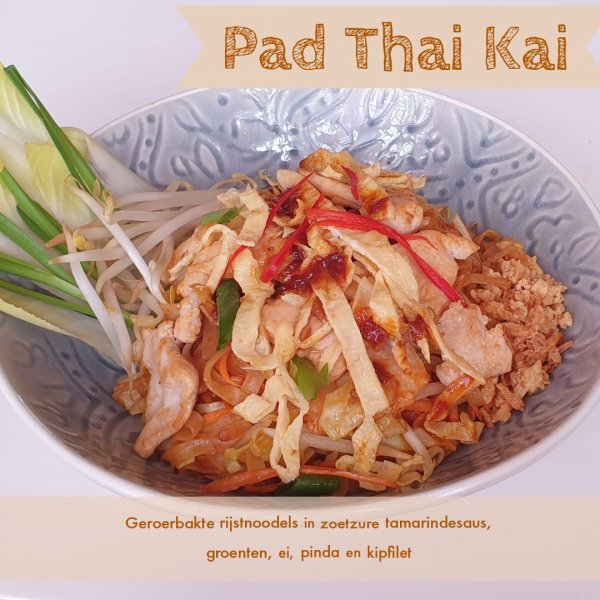 Taste and Smile's Pad Thai met kip
