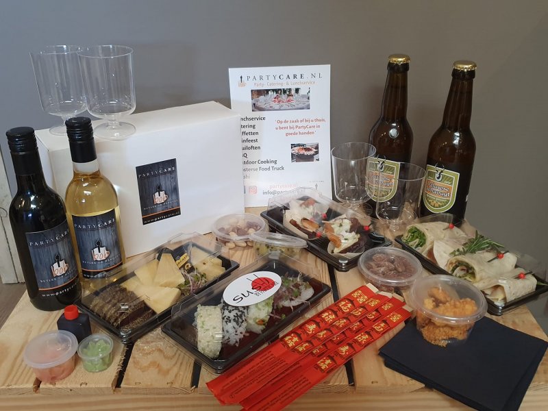 Partycare - Borrel box voor 4 personen
